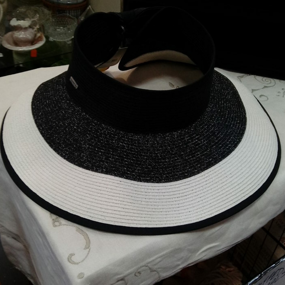 Hat - Picture 4 of 5